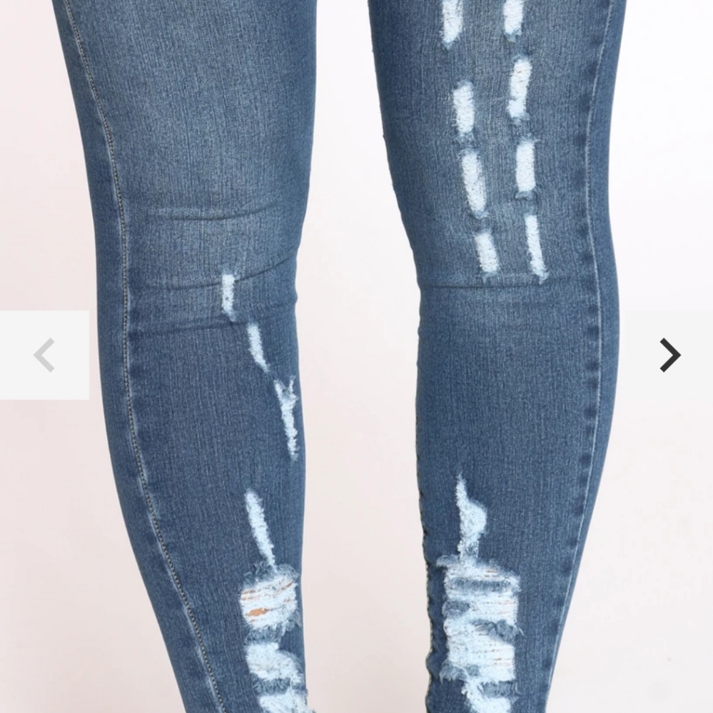 Distressed Jeans - Picture 5 of 7